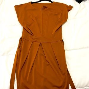 Short-sleeve camel colored dress (sz S)